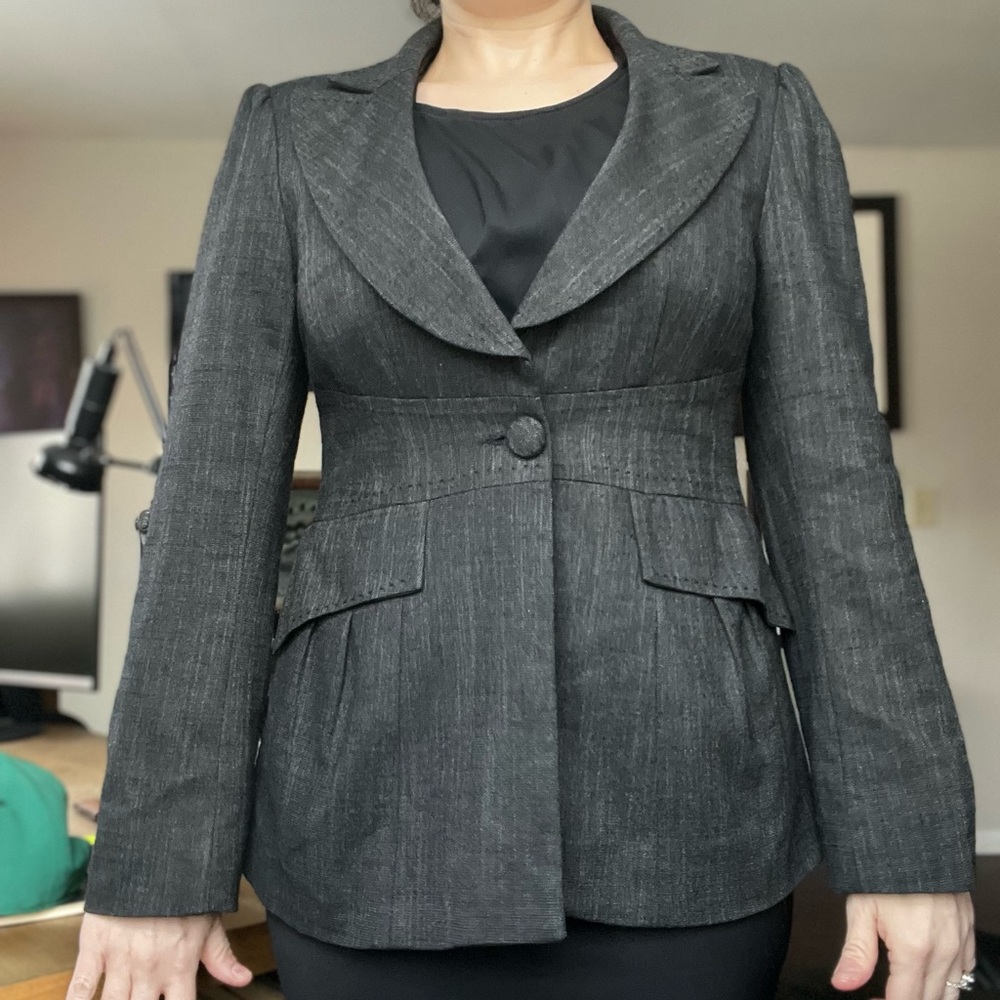 Nanette Lepore fitted classic blazer, fadded grey pinstripes size 8